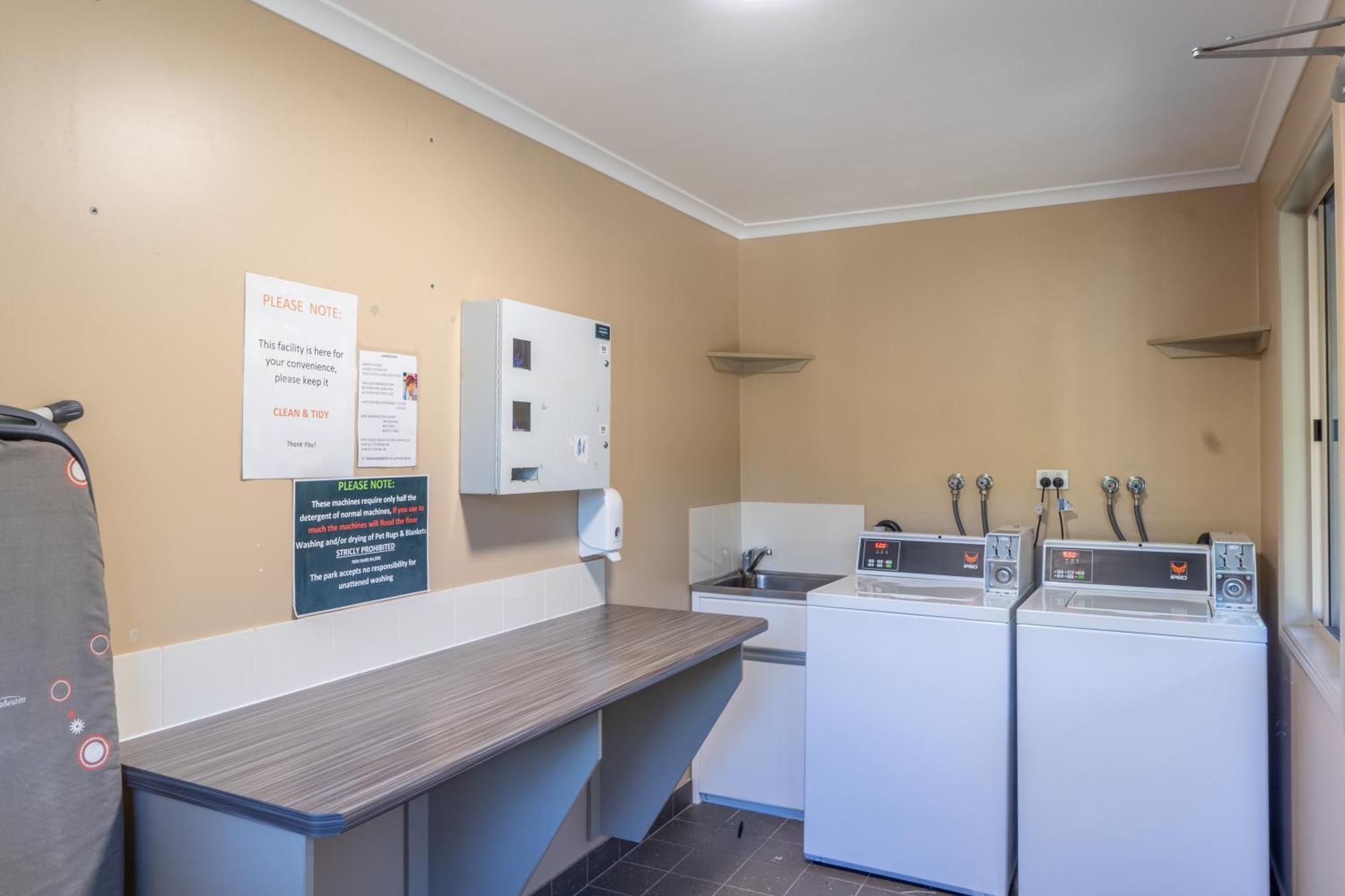 Landsborough Holiday Park Extérieur photo